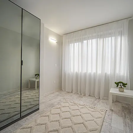 2 Bedroom With Parking Apartman Szófia