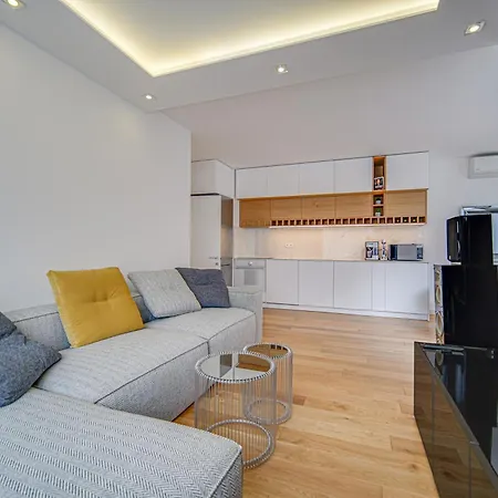 2 Bedroom With Parking *
